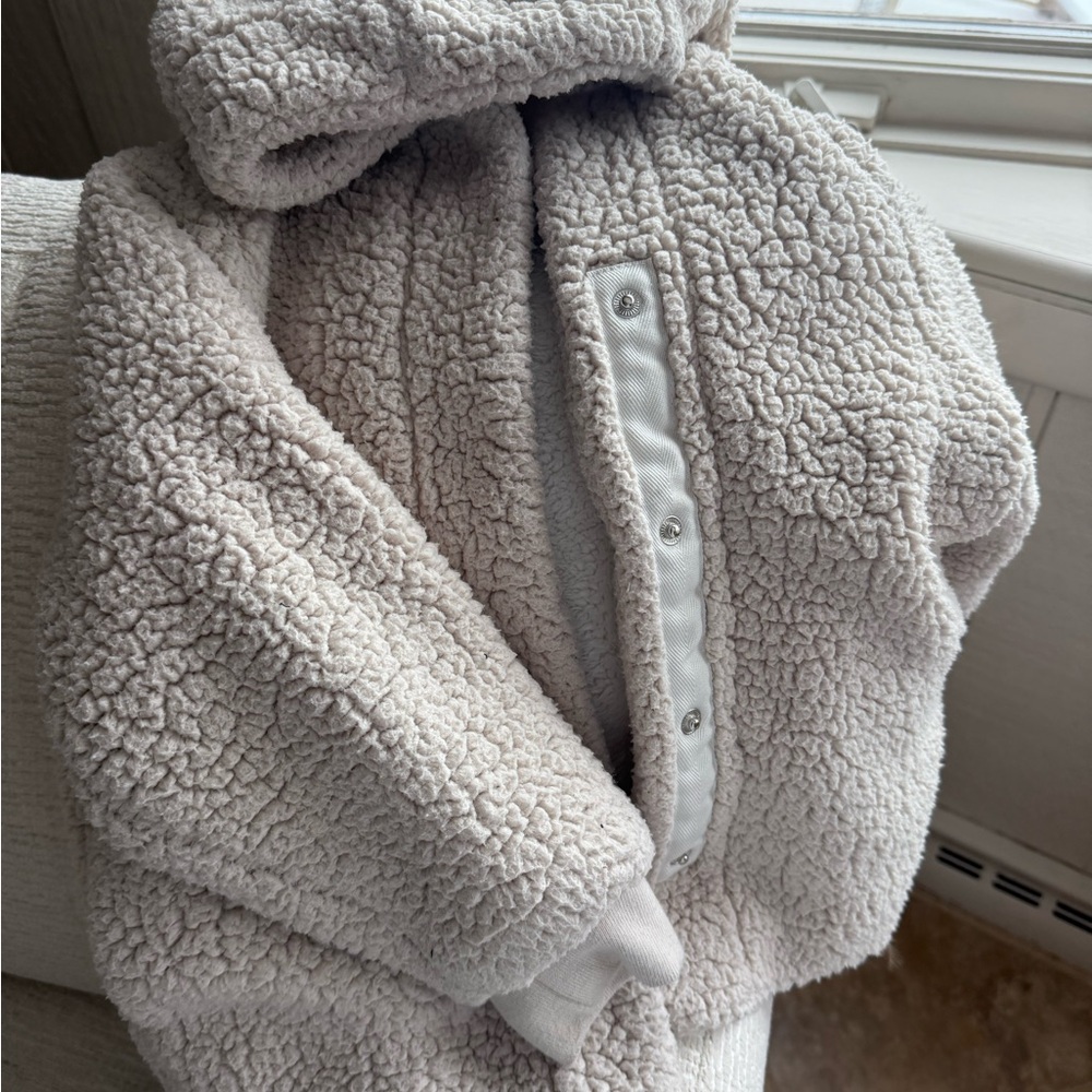 Cat & Jack Cream Sherpa Jacket